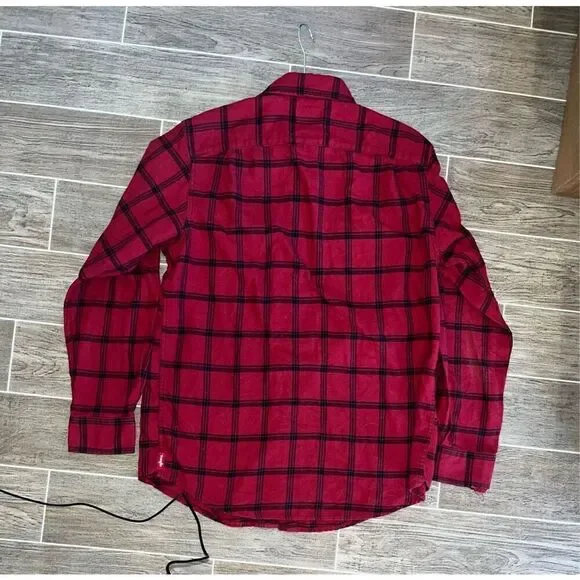 Red Plaid! Wrangler red plaid shirt sz med long sleeve - Picture 14 of 16